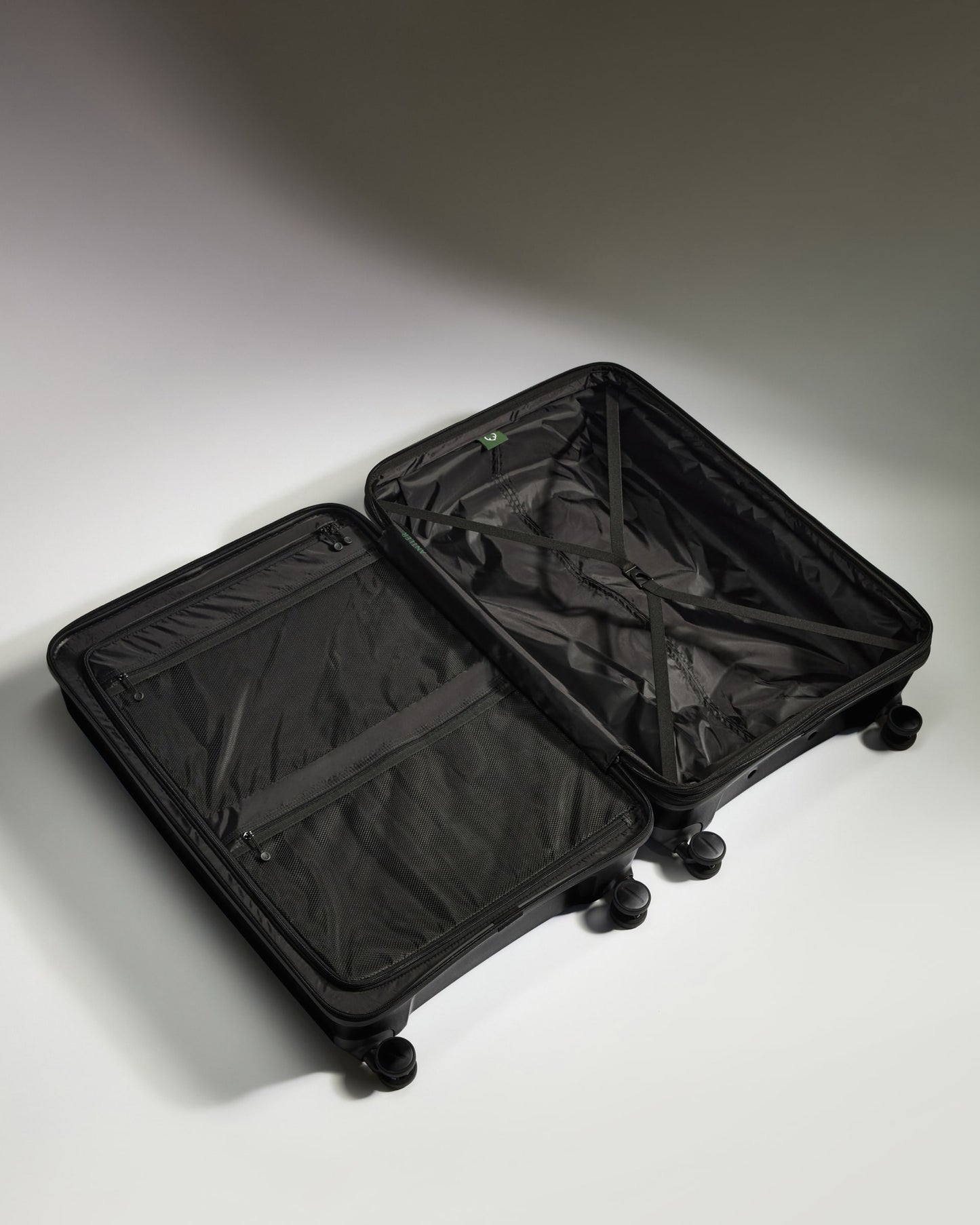 Expandable Cabin Suitcase Set in Black - Logo Stripe