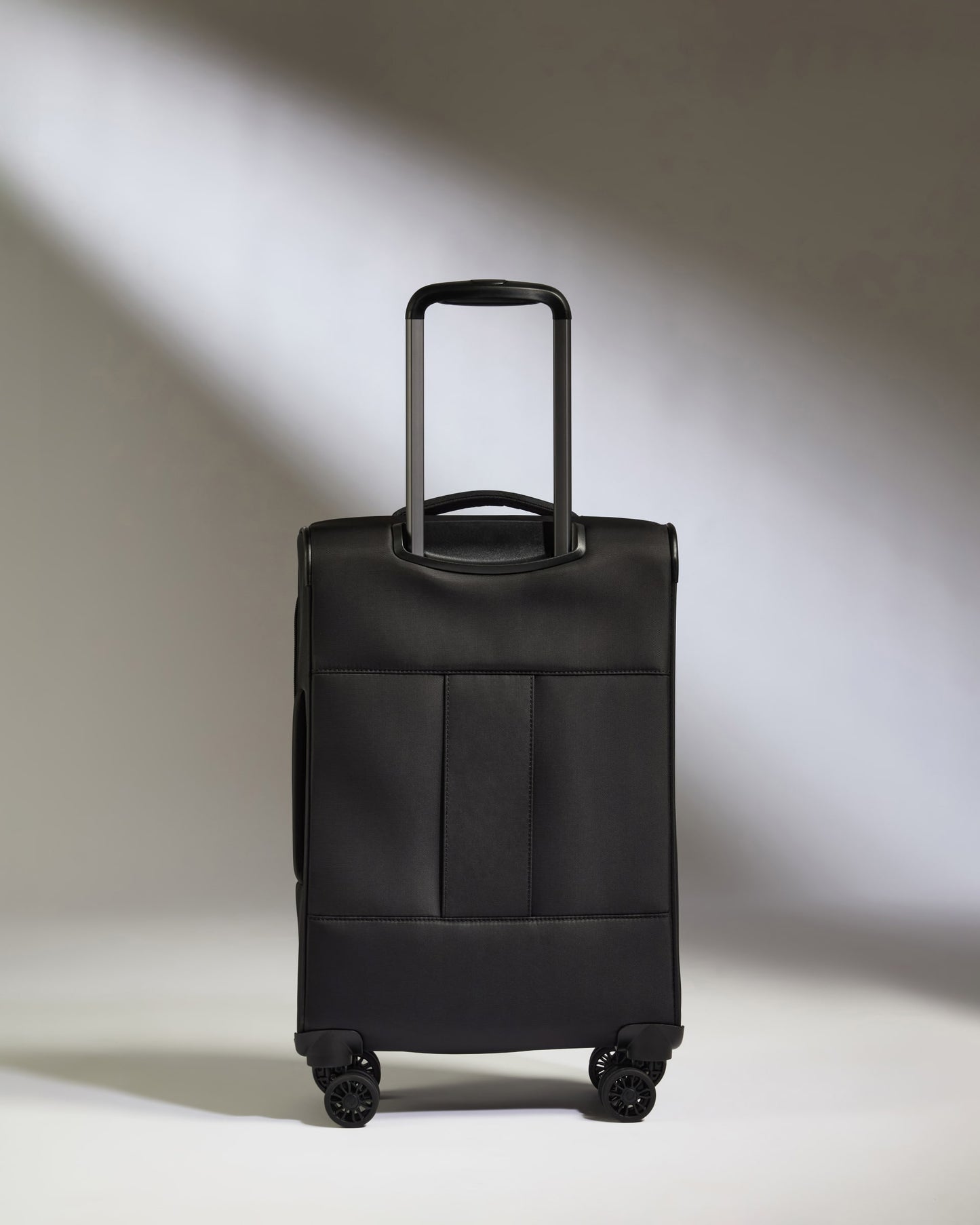 Lightest Cabin Suitcase in Black - Soft Stripe 2.0