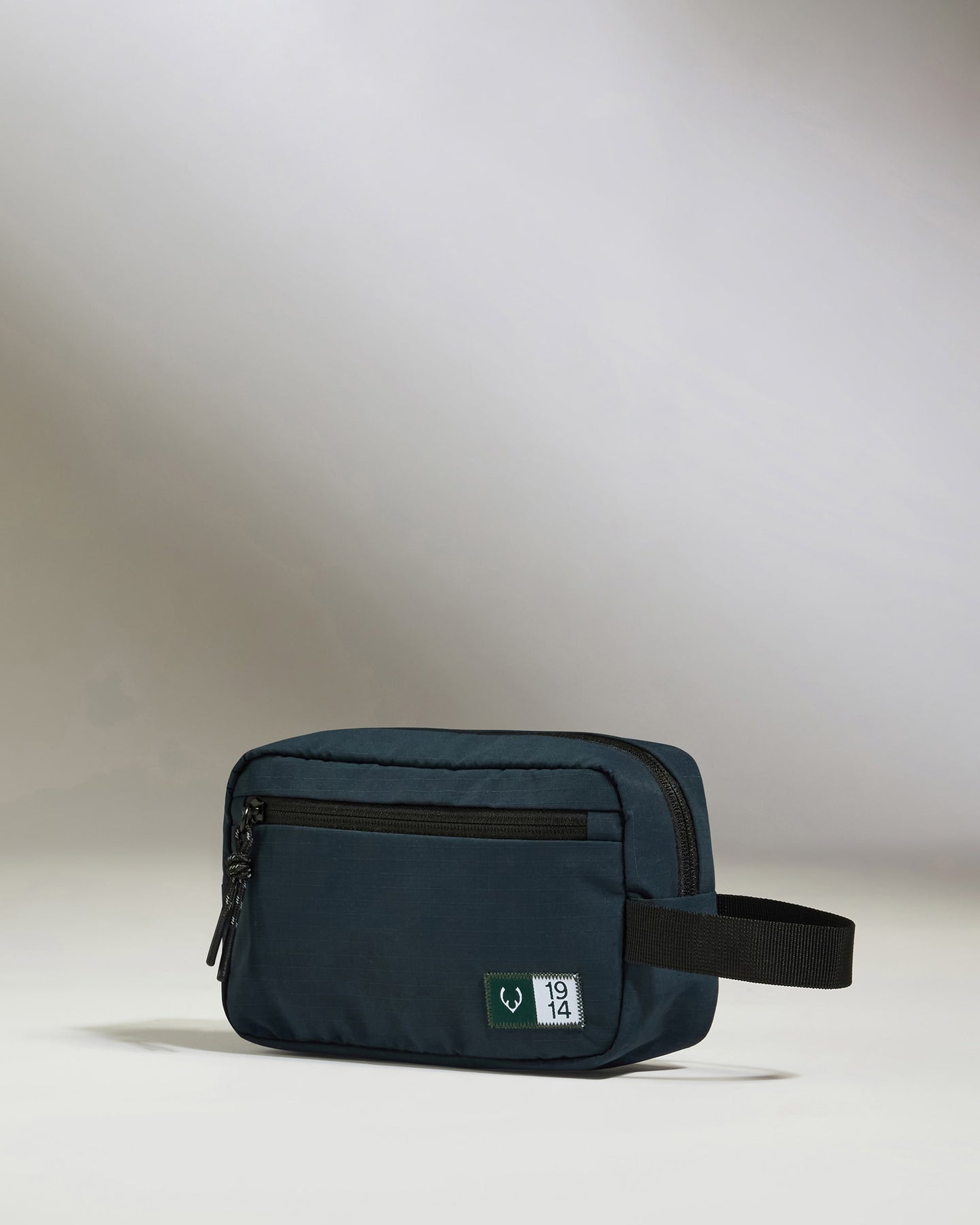 Essential Wash Bag in Navy