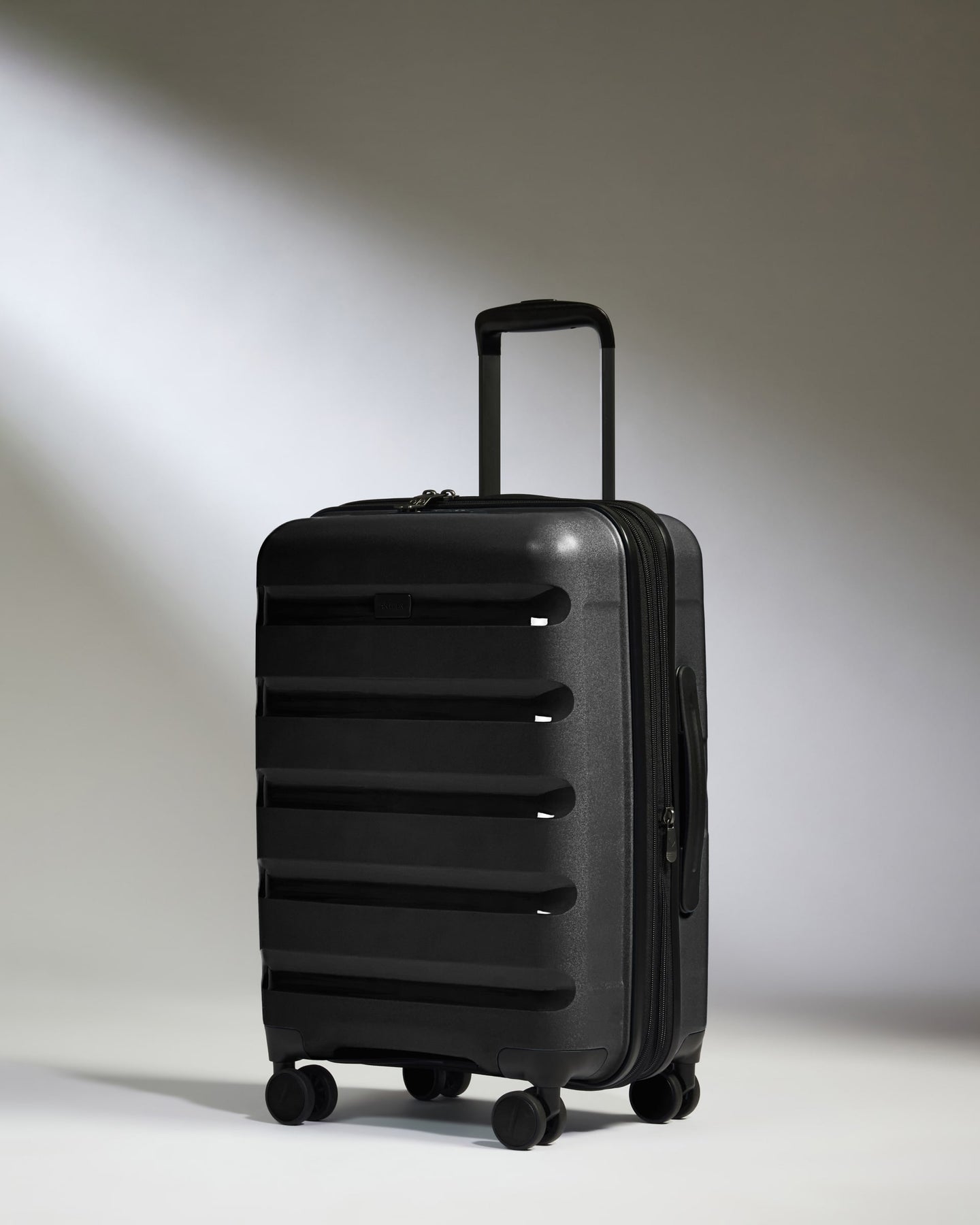 Expandable Cabin Suitcase Set in Black - Logo Stripe
