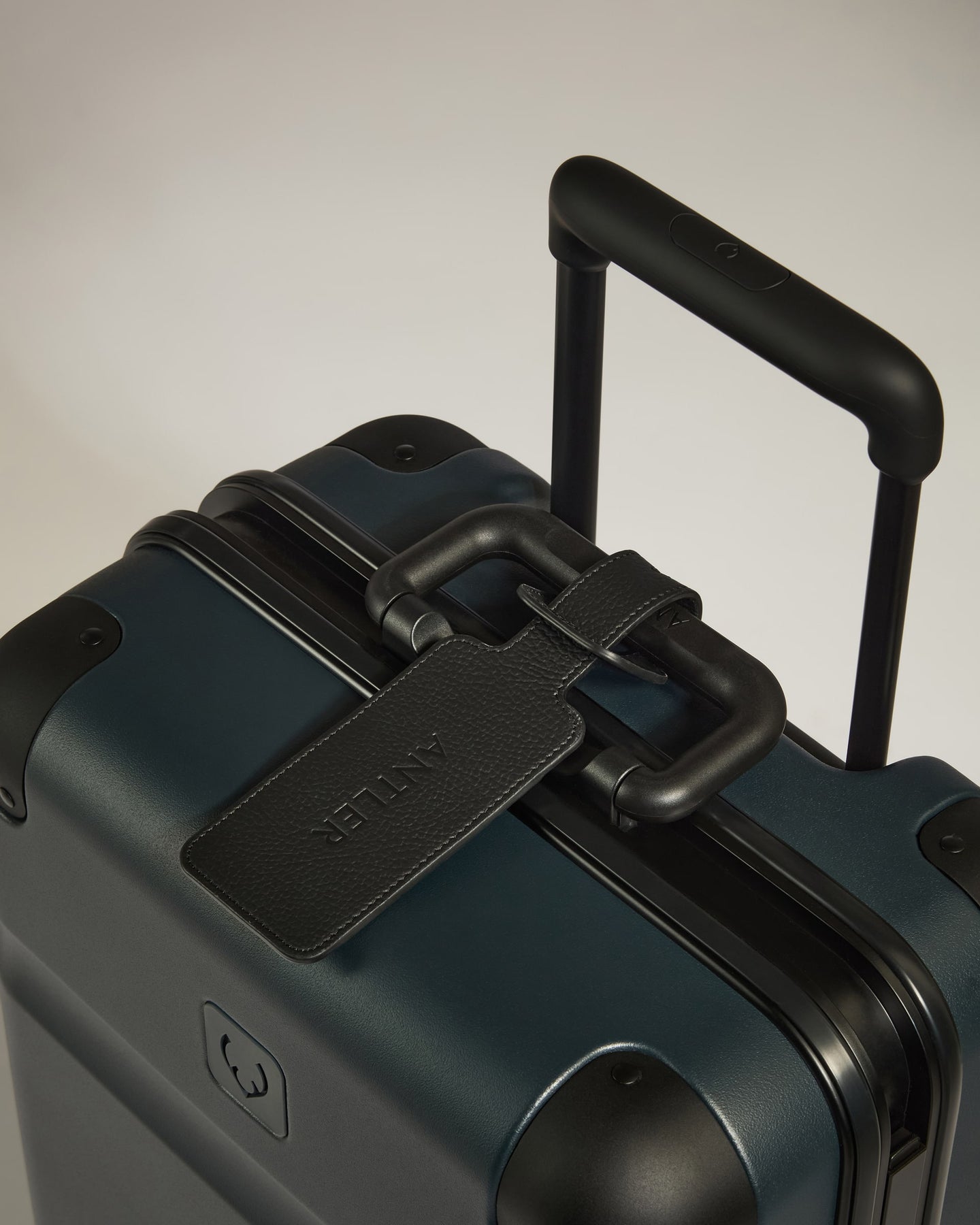 Luggage Tag in Black Leather - Heritage