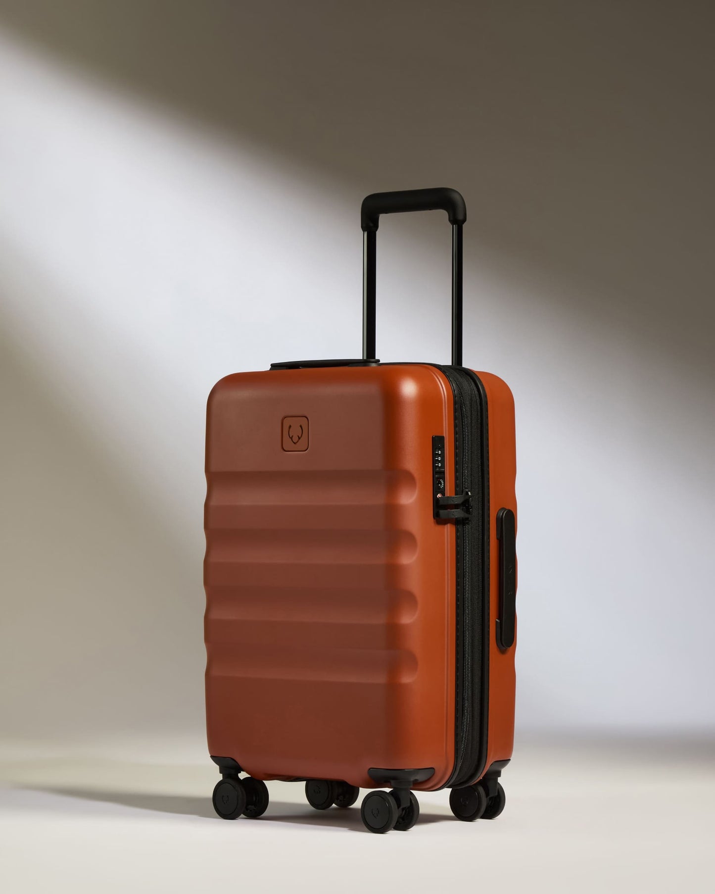 Expandable Cabin Suitcase Set in Maple Red - Icon Stripe