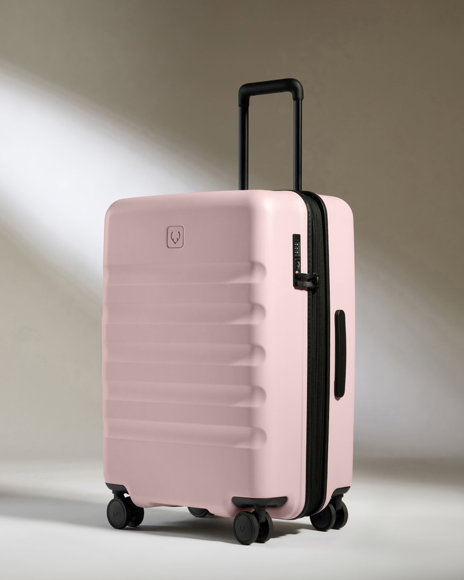 Medium lightweight suitcase online