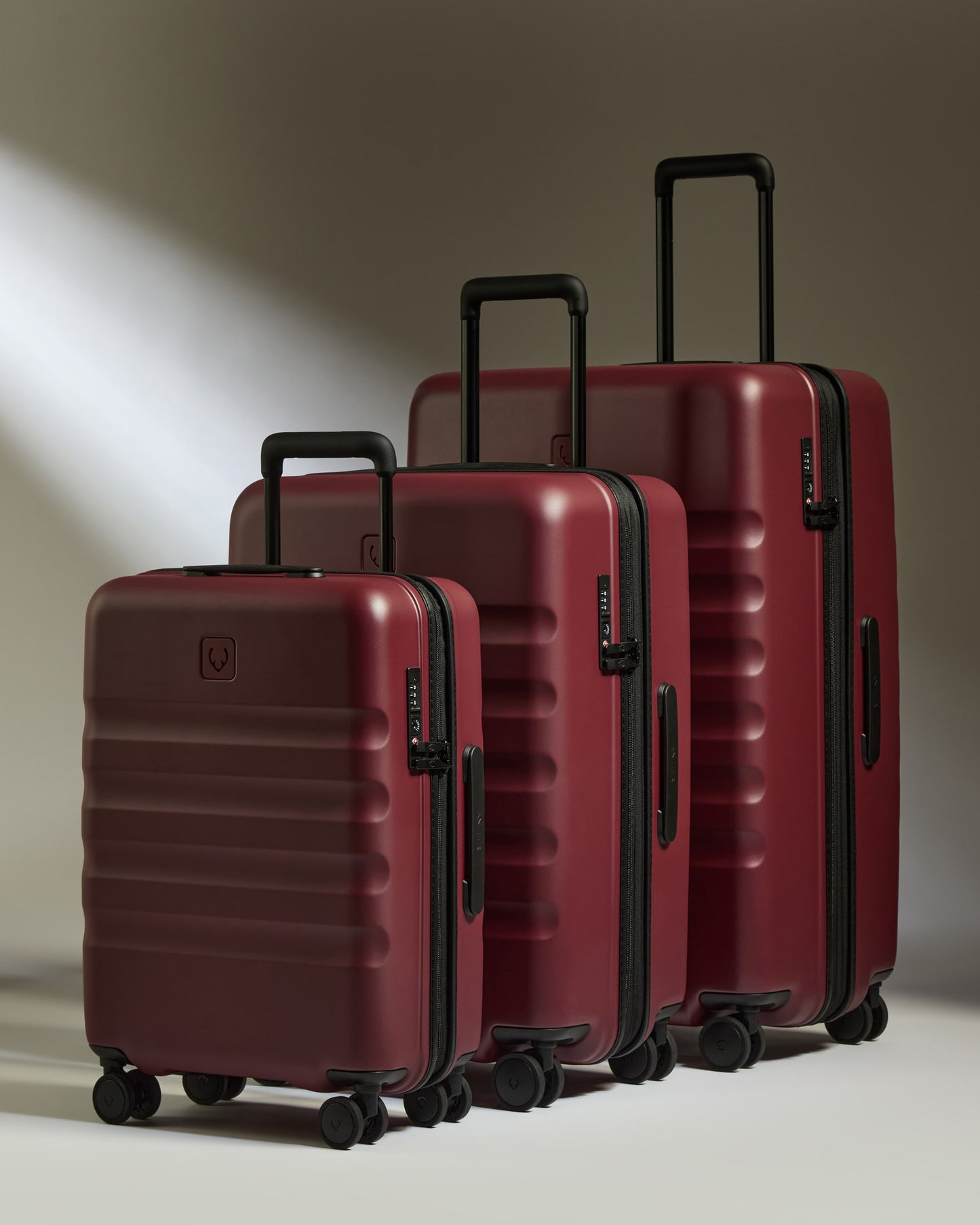 Suitcase Set in Cedar Red - Icon Stripe