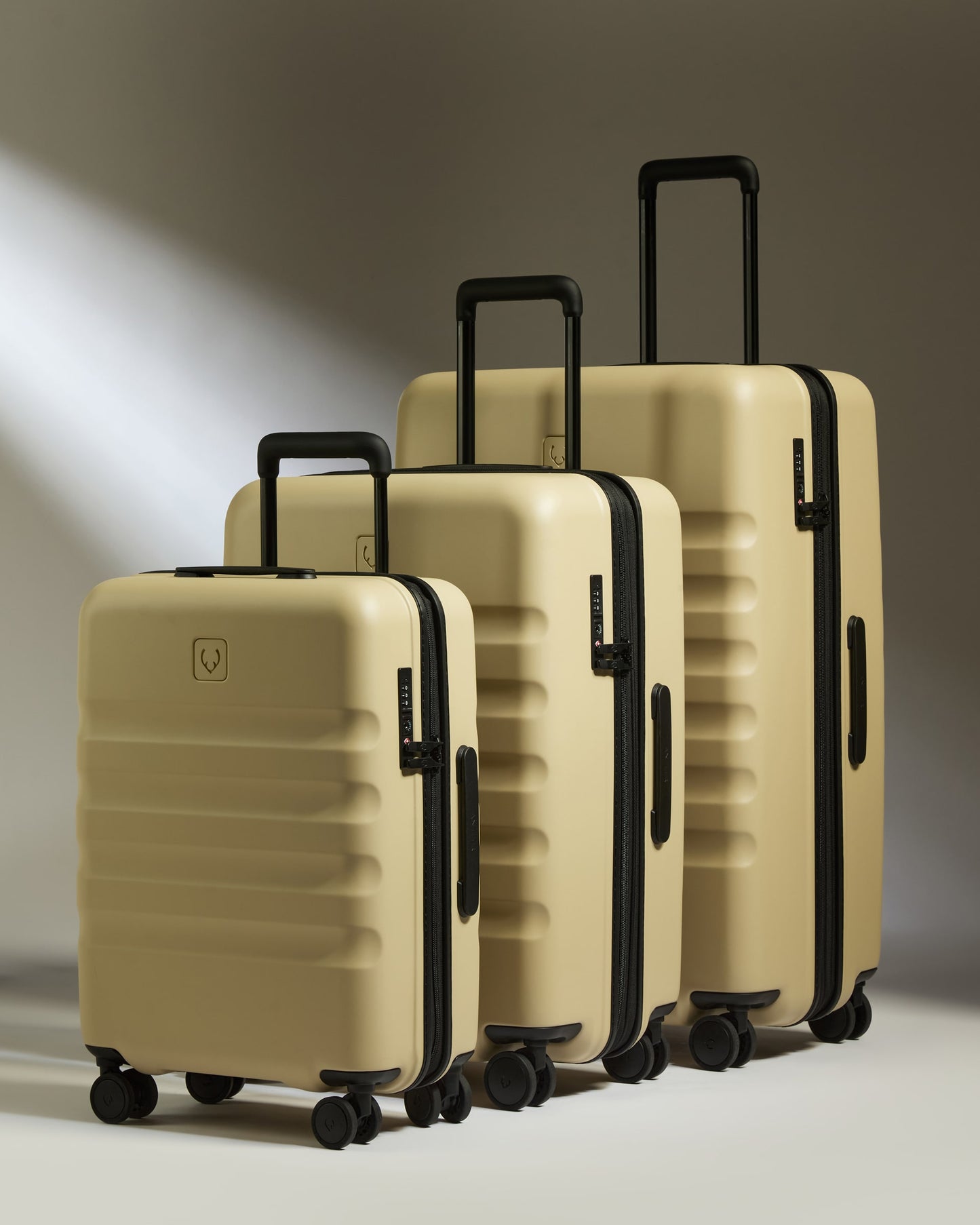 Suitcase Set in Dune Yellow - Icon Stripe