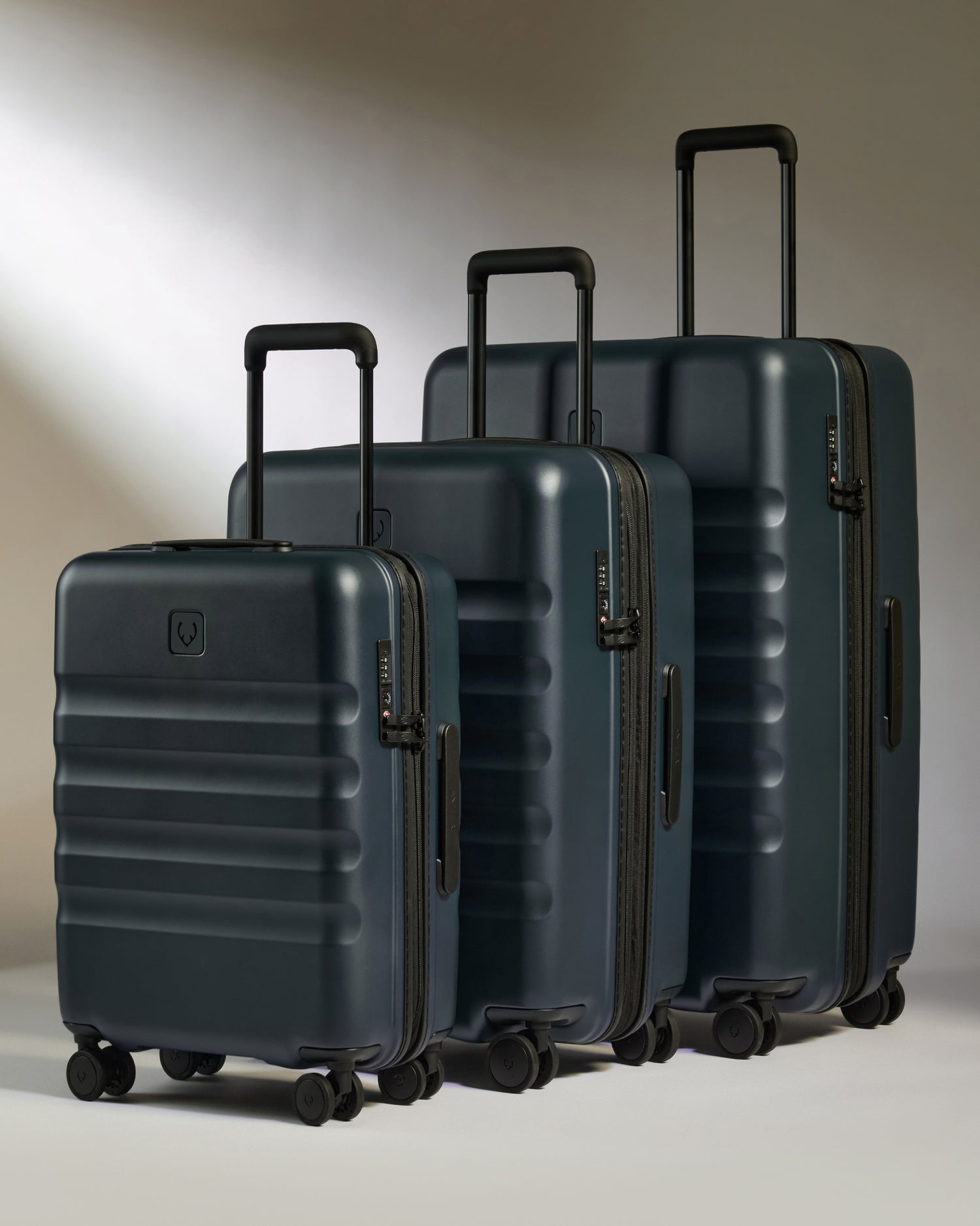 Suitcase Set in Indigo Blue - Icon Stripe