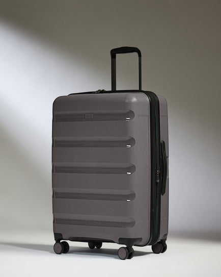 Medium Suitcase in Gloss Gull Grey - Logo Stripe