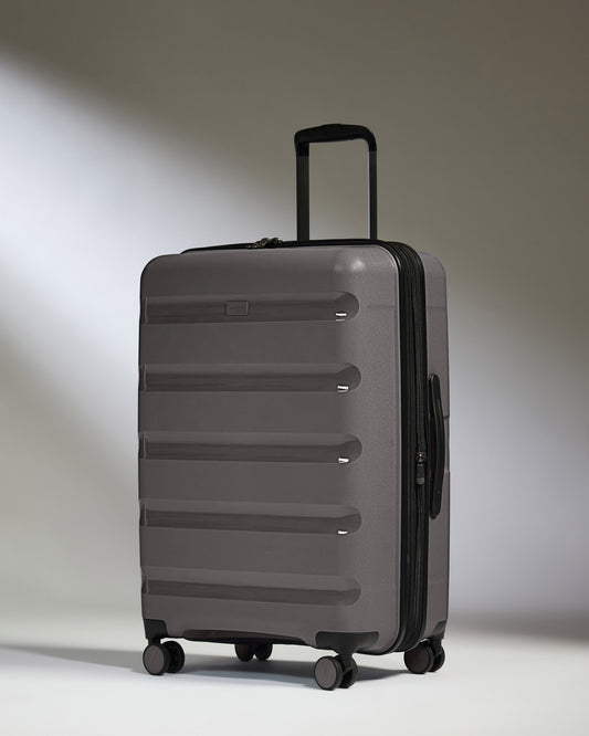 Medium Suitcase in Gloss Gull Grey - Logo Stripe