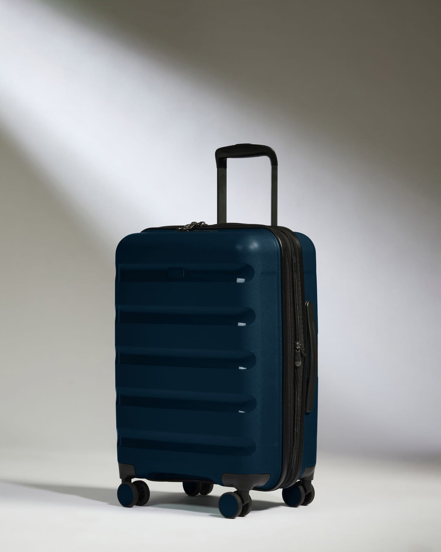 Expandable Cabin Suitcase in Midnight Blue - Logo Stripe