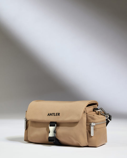 Icon Mini Messenger in Sand