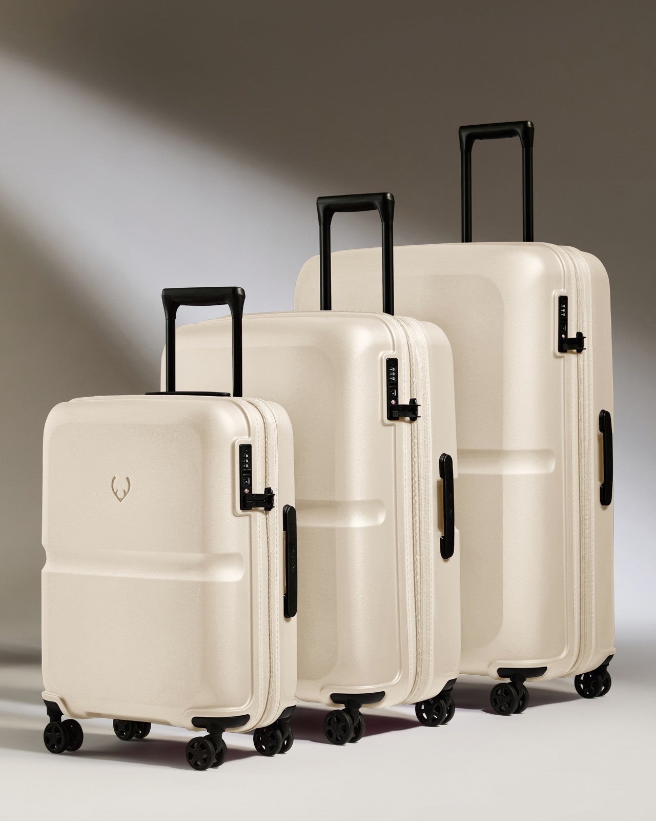 Suitcase Set in Wheat Beige - Single Stripe