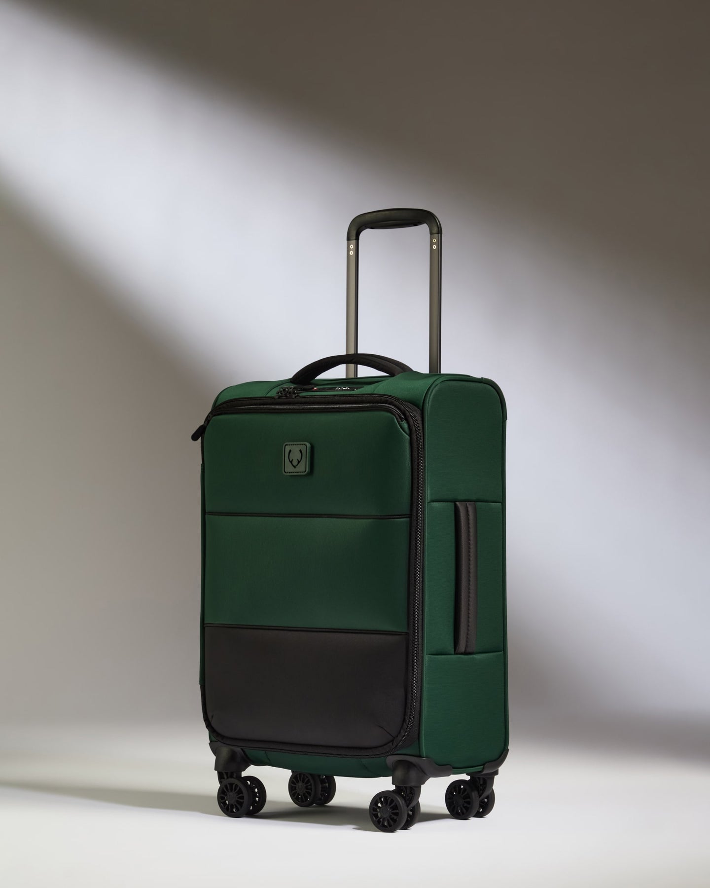 Lightest Cabin Suitcase in Antler Green - Soft Stripe 2.0