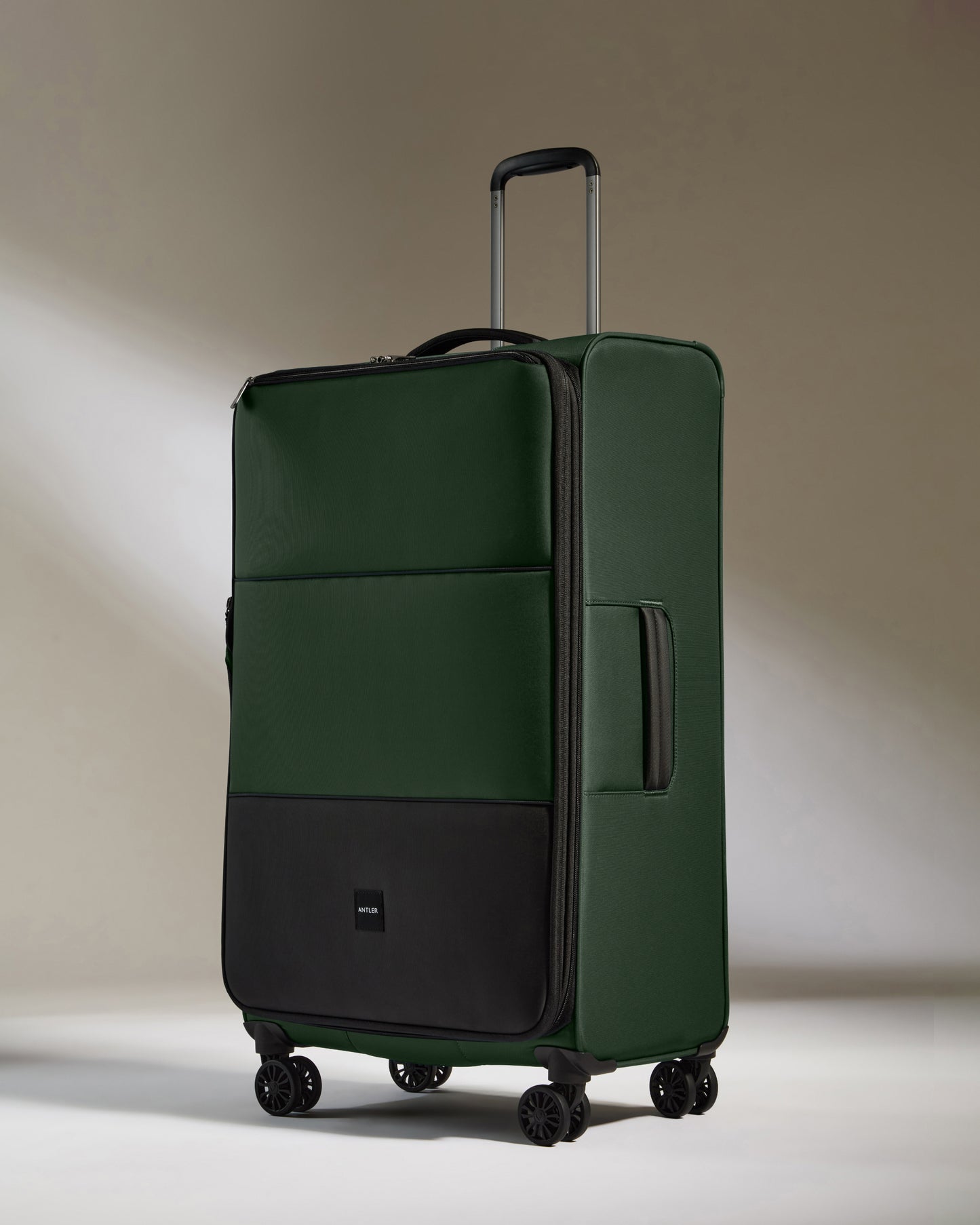 Lightest Suitcase Set in Antler Green - Soft Stripe