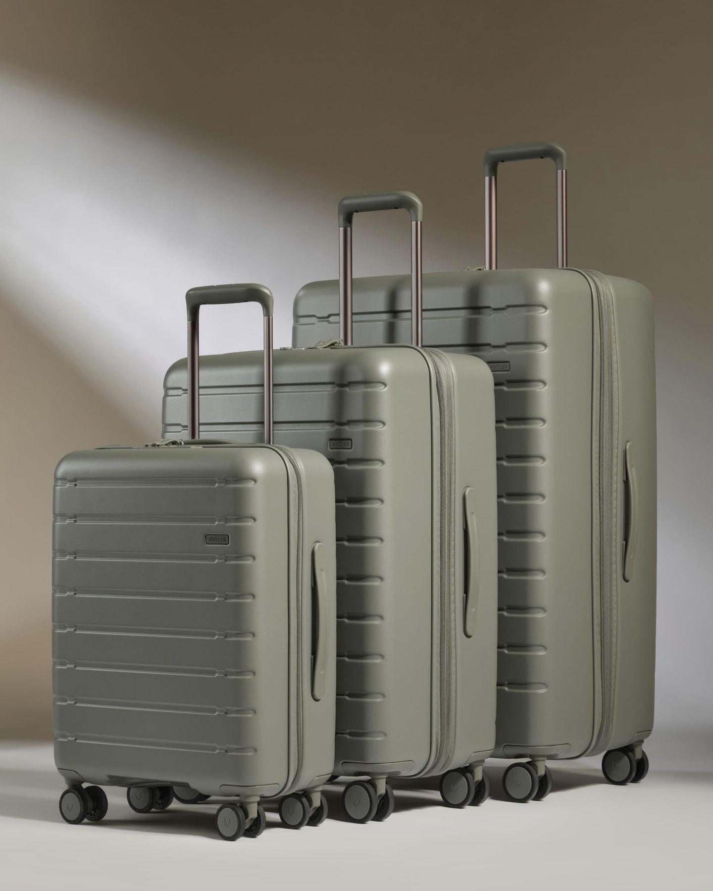 Suitcase Set in Field Green - Stamford 2.0