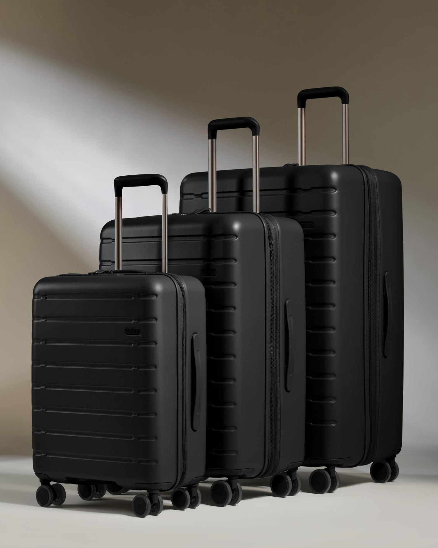 Suitcase Set in Midnight Black Stamford - Main Image