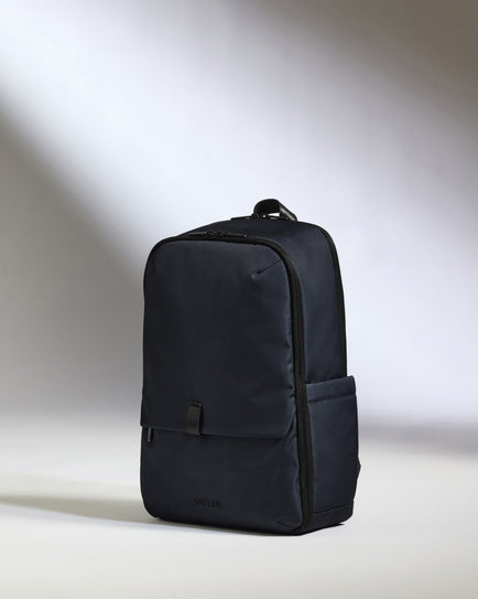 Backpack in Navy - Urban Light
