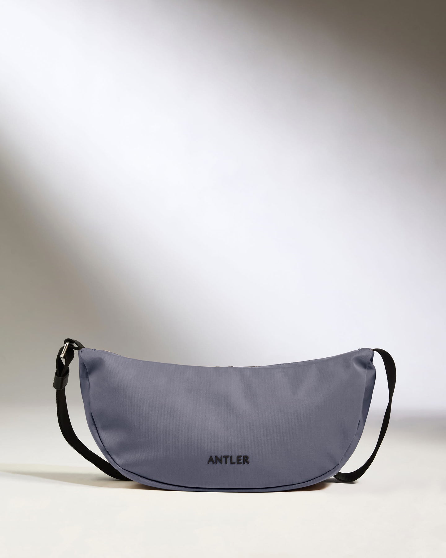 Icon Slingbag in Meadow Purple