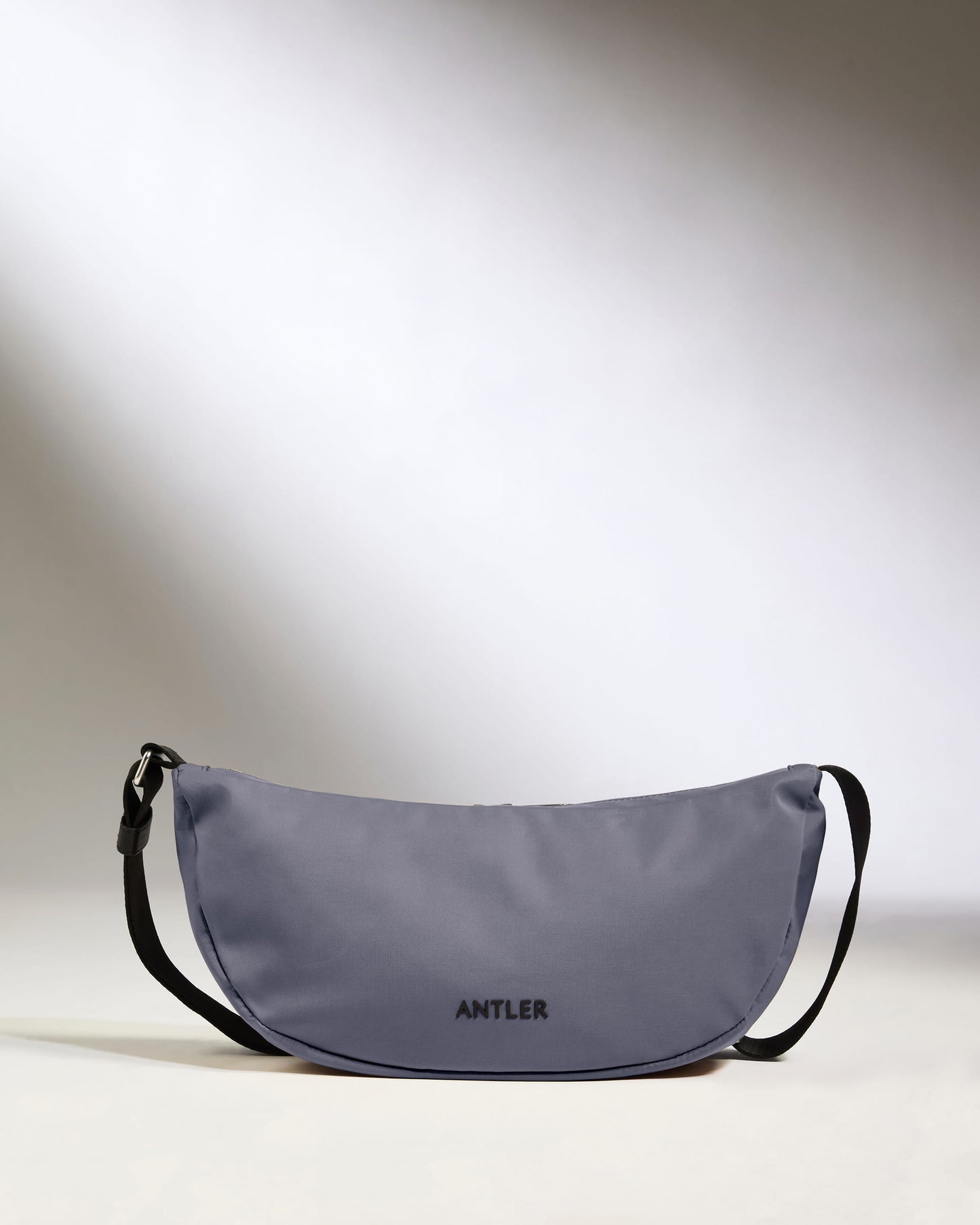 Icon Slingbag in Meadow Purple