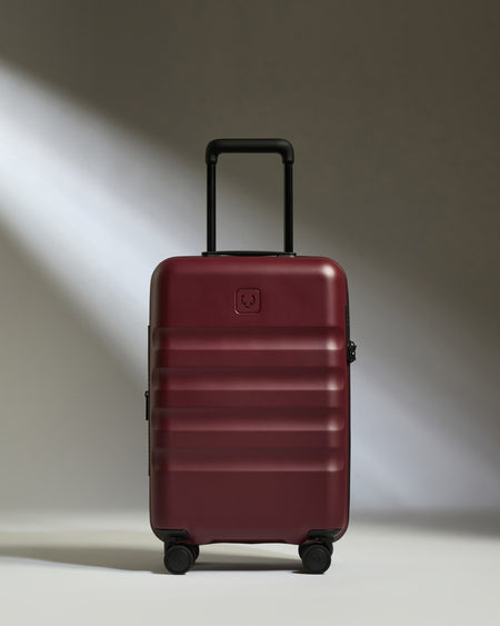 Expandable Cabin Suitcase in Cedar Red - Icon Stripe