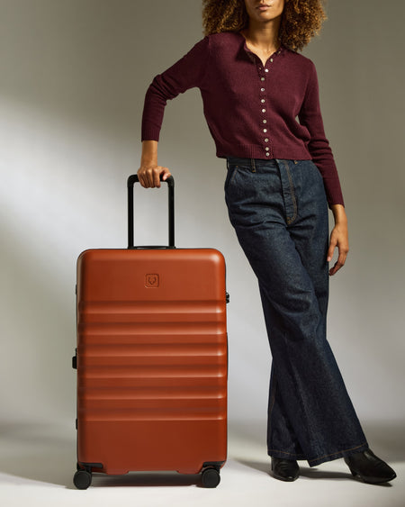 Large Suitcase in Maple Red - Icon Stripe