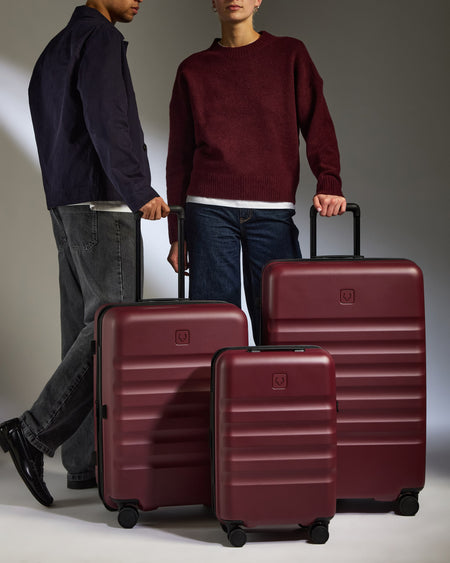 Expandable Cabin Suitcase Set in Cedar Red - Icon Stripe