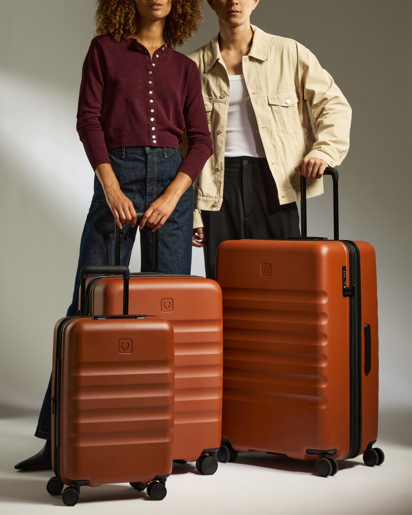 Expandable Cabin Suitcase Set in Maple Red - Icon Stripe