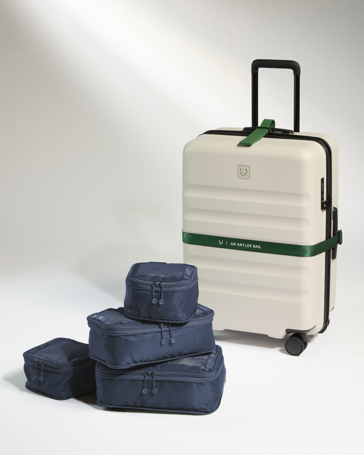 Chelsea 4 packing cubes in navy