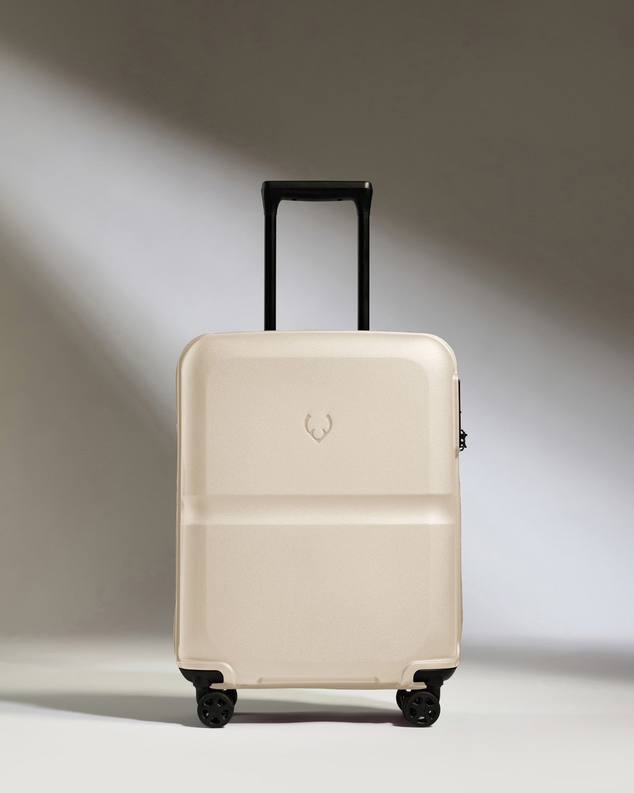 Cabin Suitcase in Wheat Beige - Single Stripe