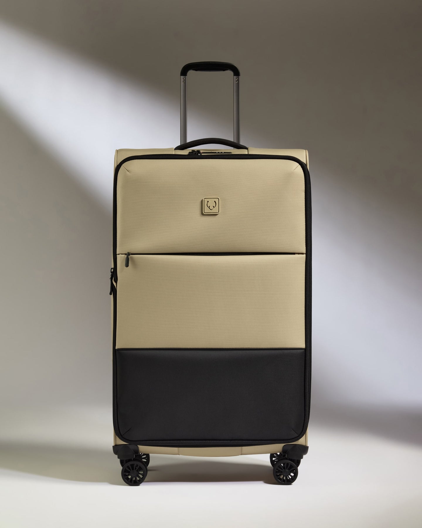 Lightest Large Suitcase in Sand - Soft Stripe 2.0
