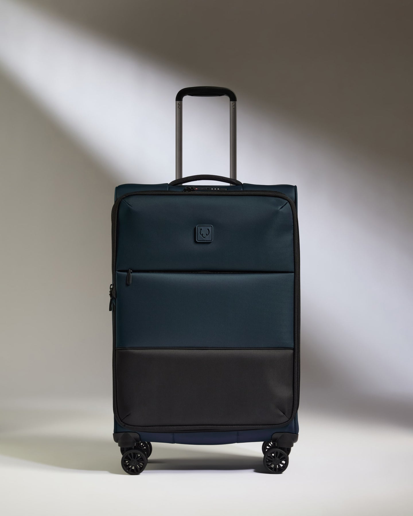 Lightest Medium Suitcase in Indigo Blue - Soft Stripe 2.0