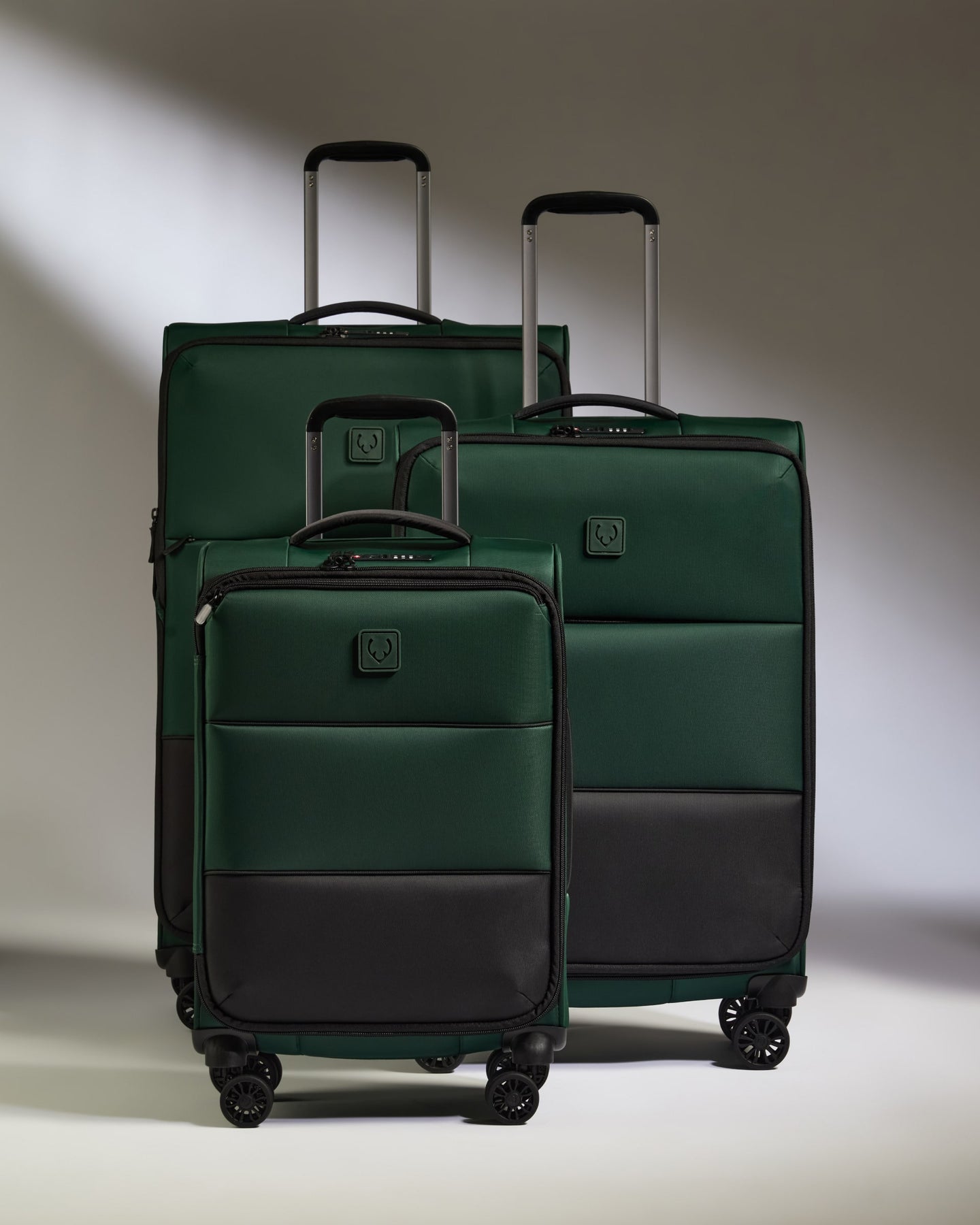 Lightest Suitcase Set in Antler Green - Soft Stripe 2.0