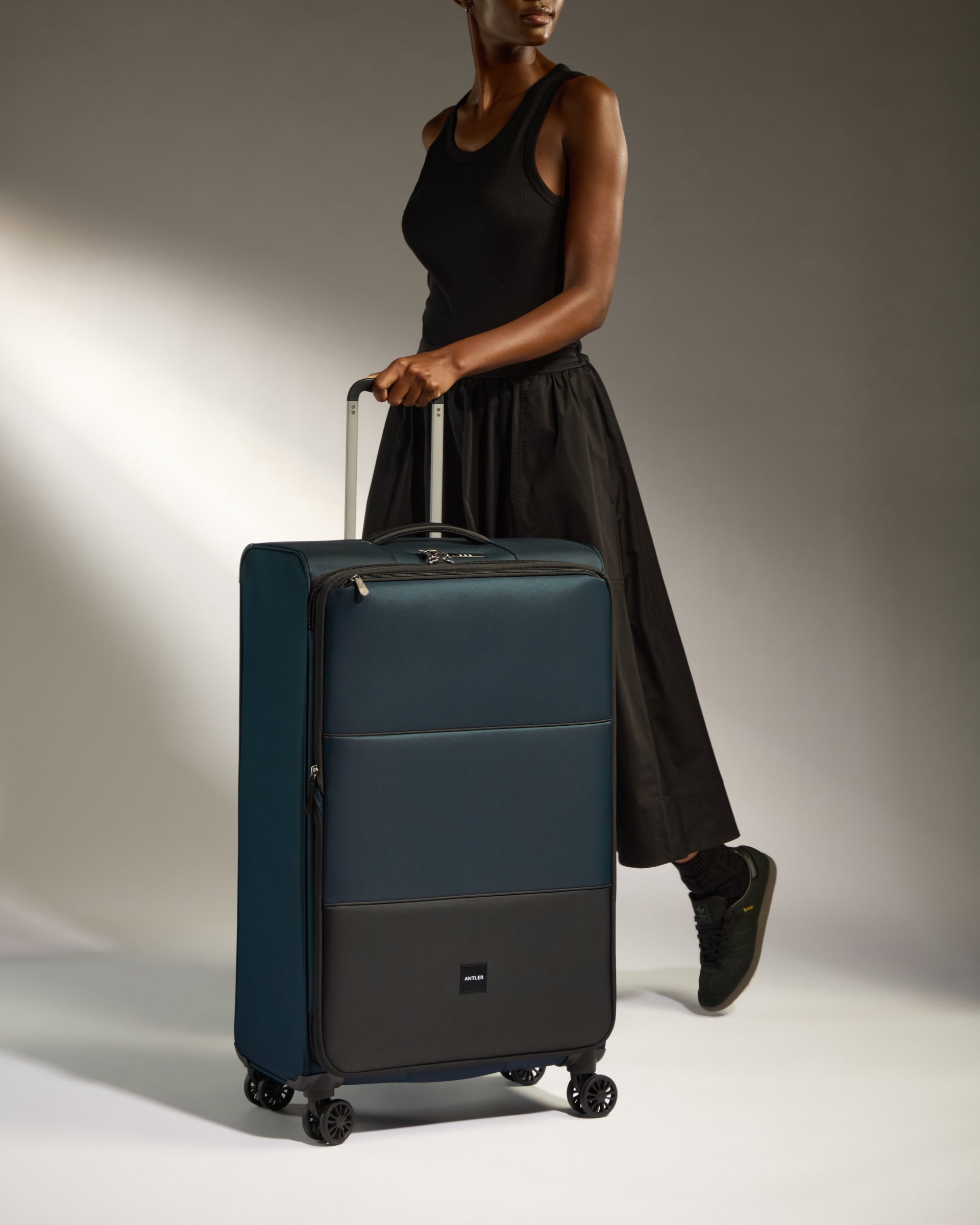 Lightest Large Suitcase in Indigo Soft Stripe