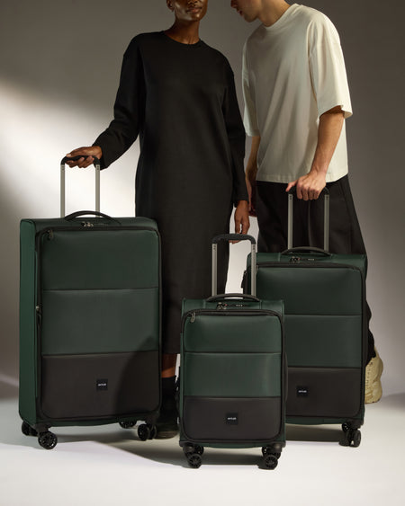 Lightest Suitcase Set in Antler Green - Soft Stripe