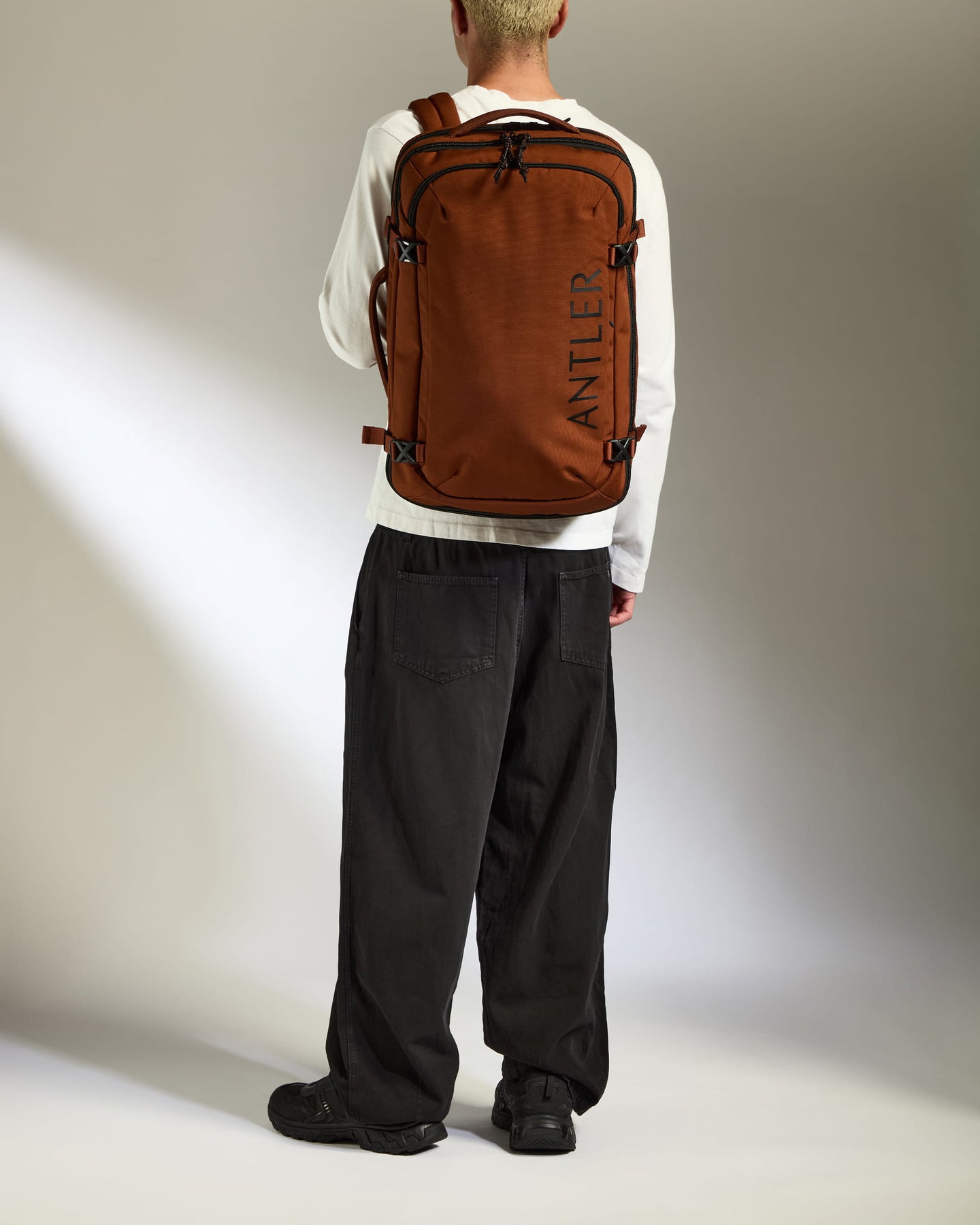 Discovery 45L Backpack in Clay Brown