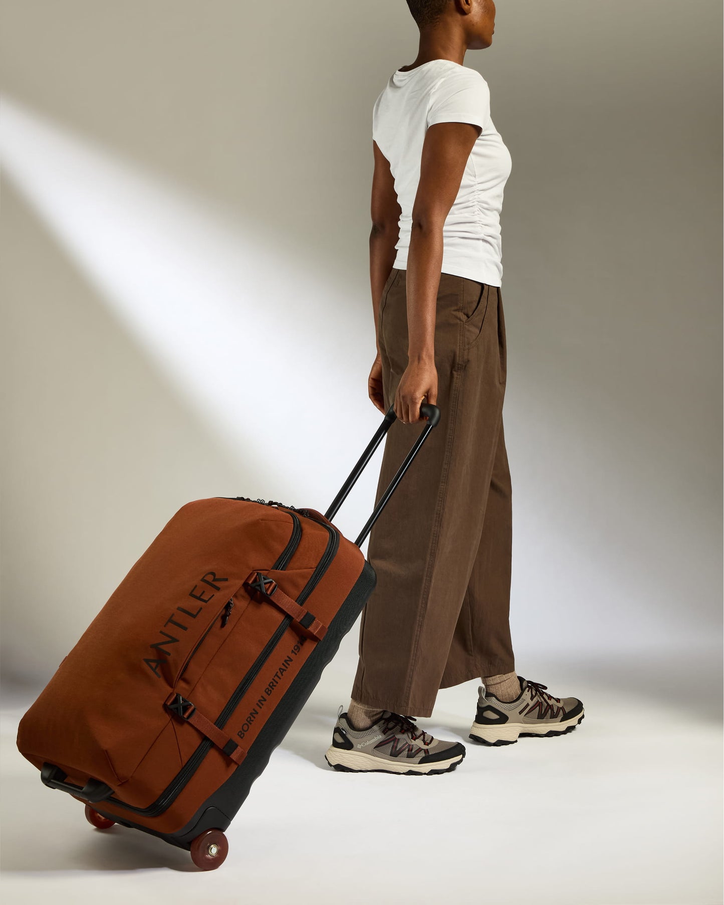 Discovery Wheeled Duffel in Clay Brown