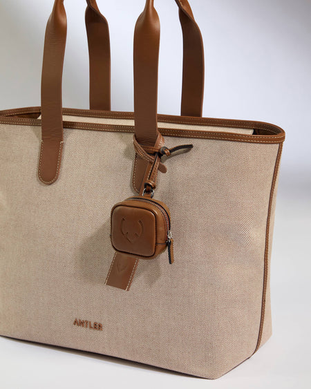 Heritage Leather AirPods Case in Tan