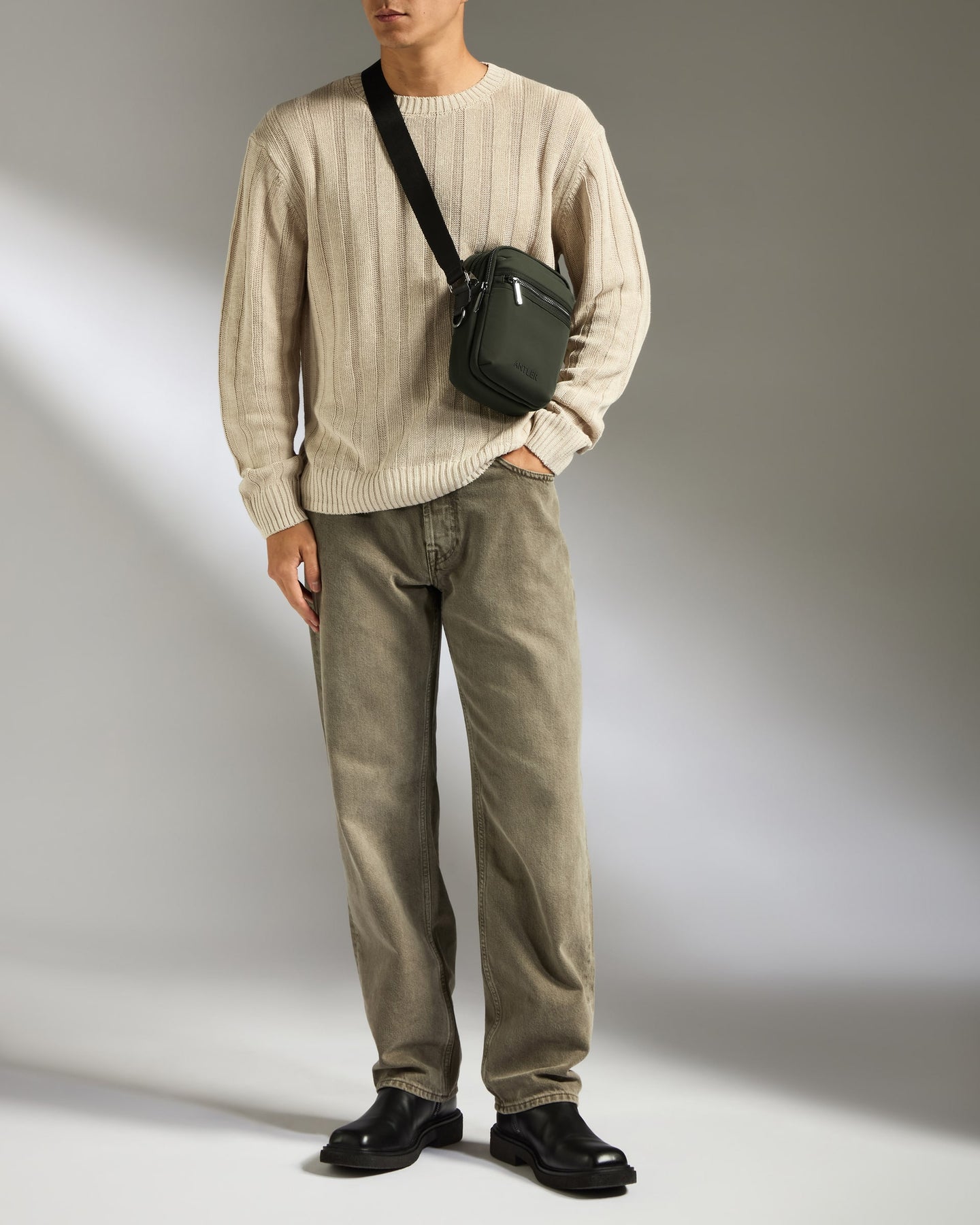 Icon Crossbody Bag in Dark Khaki Green