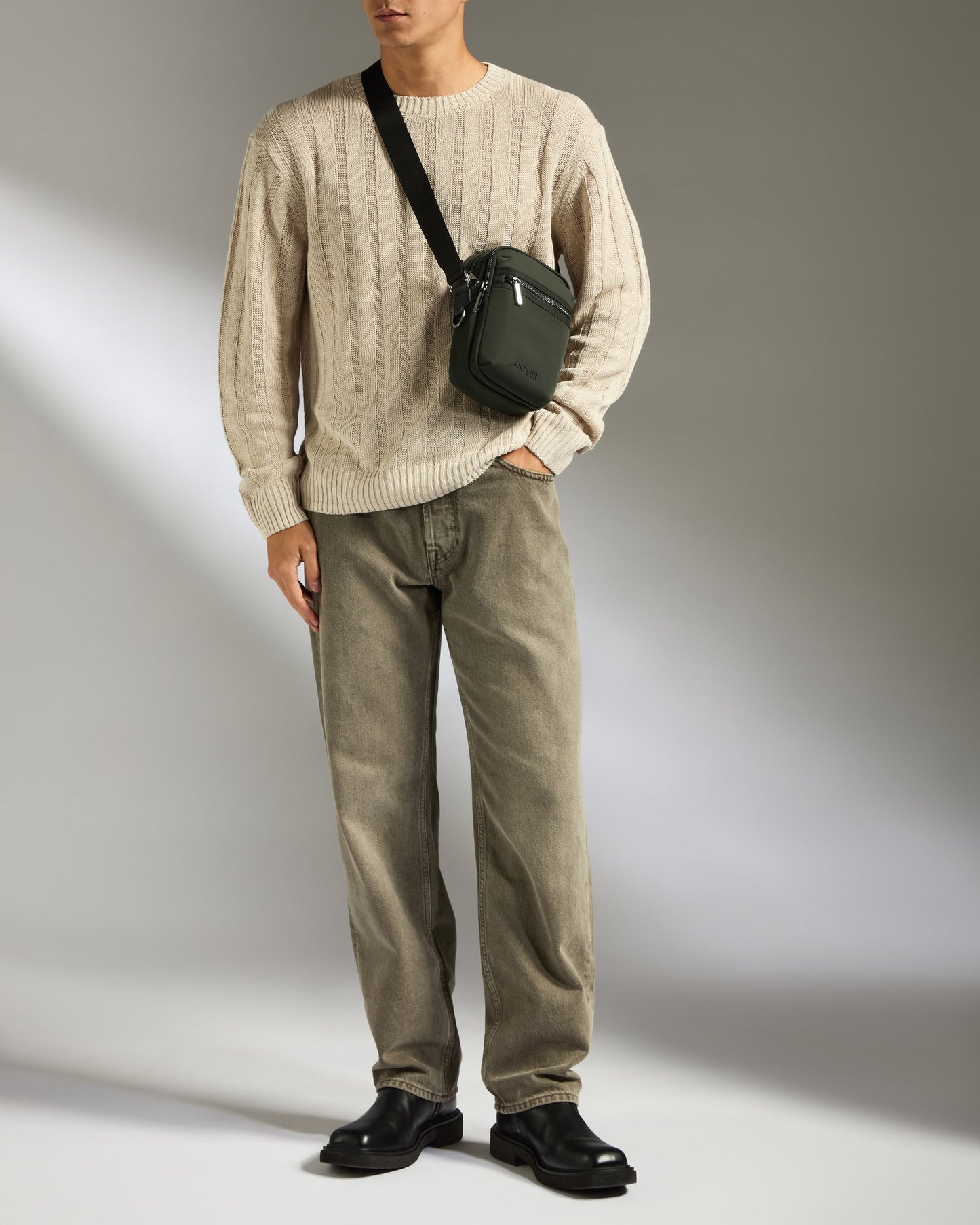 Icon Crossbody Bag in Dark Khaki Green