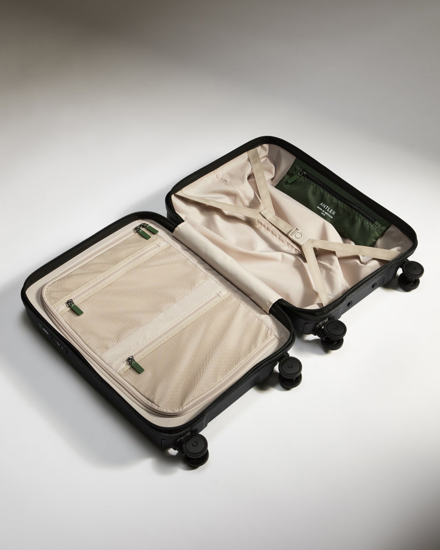 Cabin Suitcase in Black - Icon Stripe