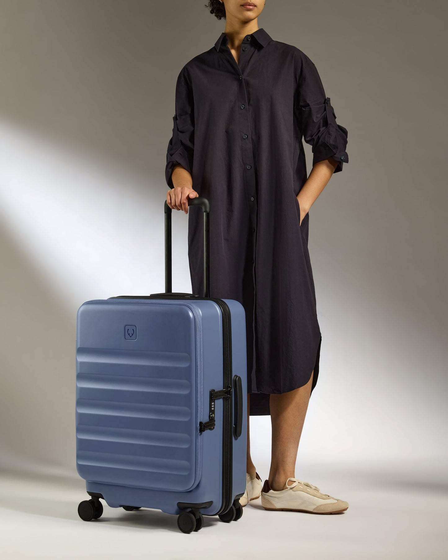 Dual Opening Medium Suitcase in Ocean Blue - Icon Stripe