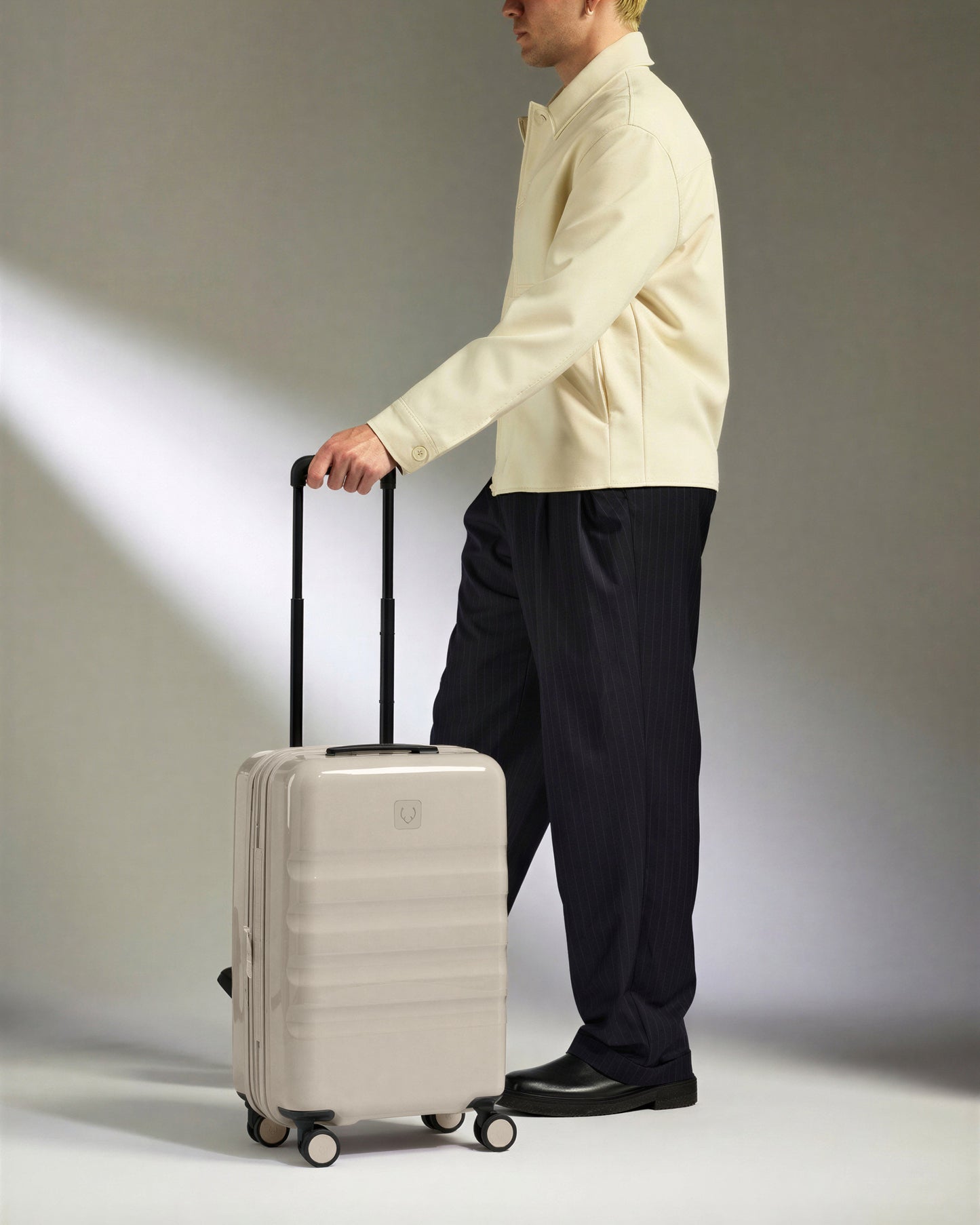 Expandable Cabin Suitcase in Taupe Gloss - Icon Stripe