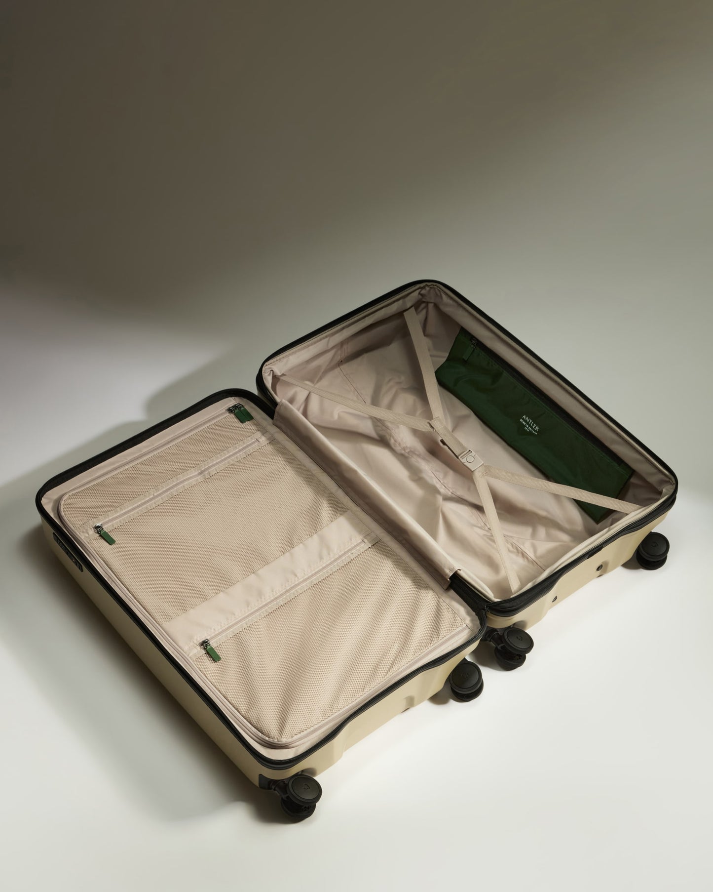 Expandable Cabin Suitcase Set in Dune Yellow - Icon Stripe