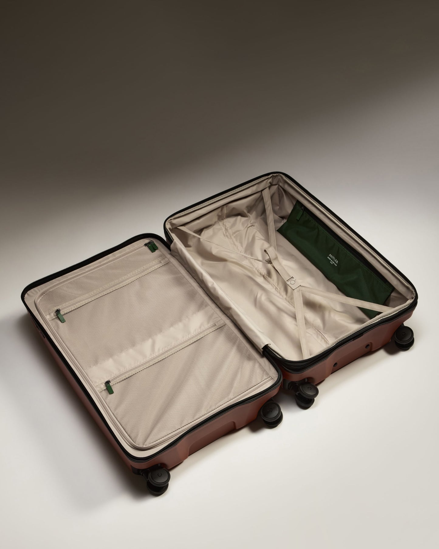 Large Cabin Suitcase Set in Maple Red - Icon Stripe