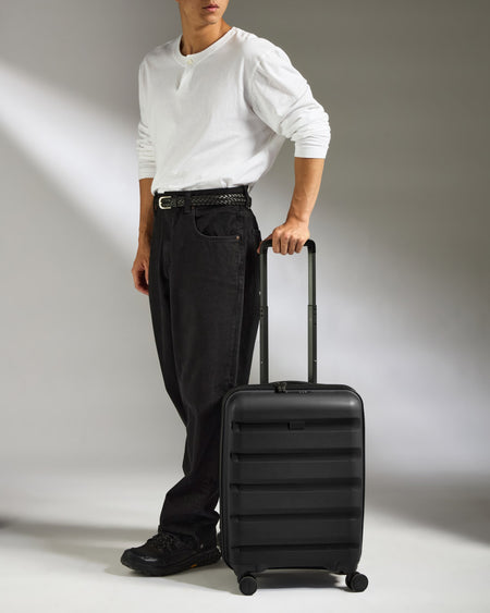 Expandable Cabin Suitcase in Black - Logo Stripe