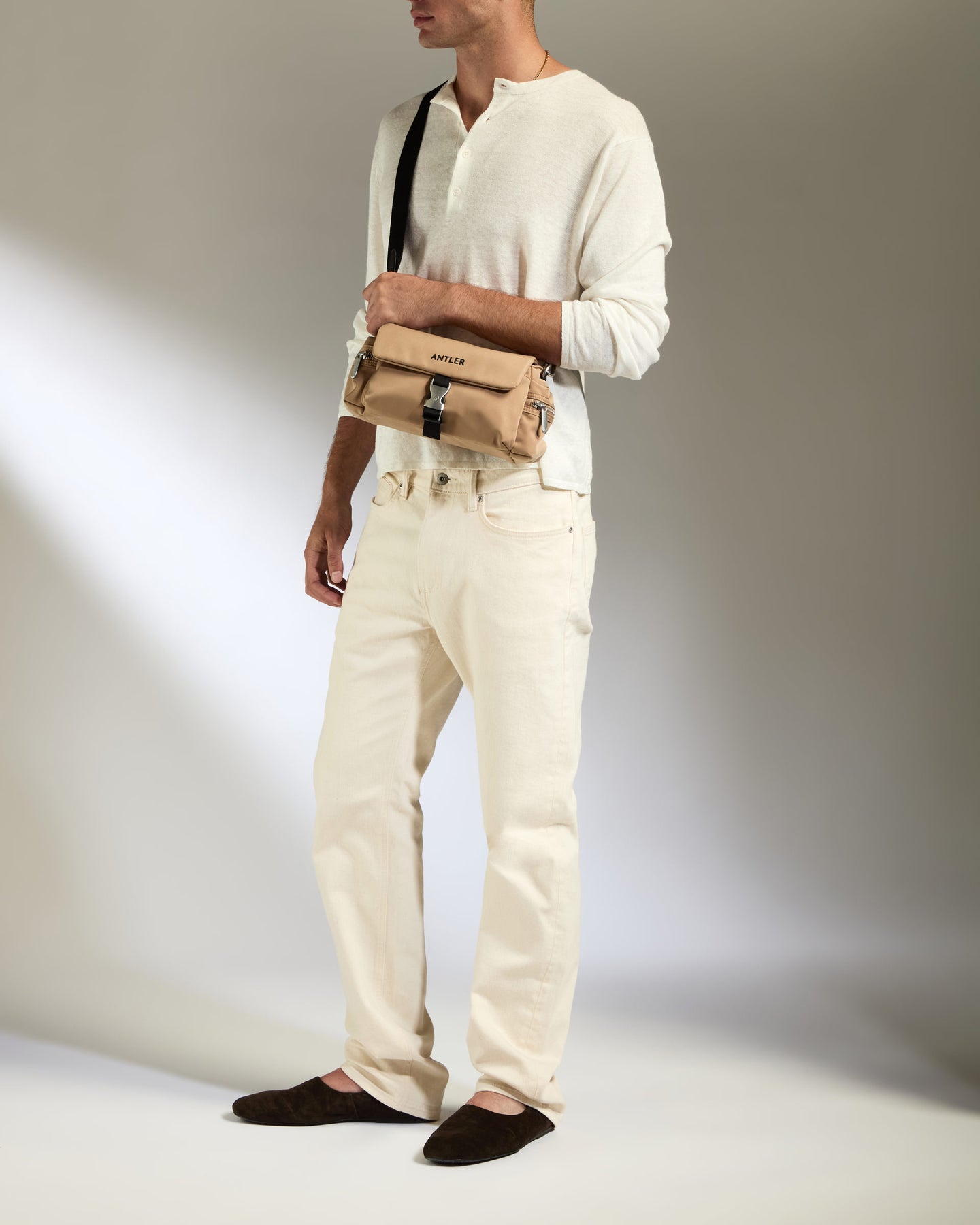 Icon Mini Messenger in Sand
