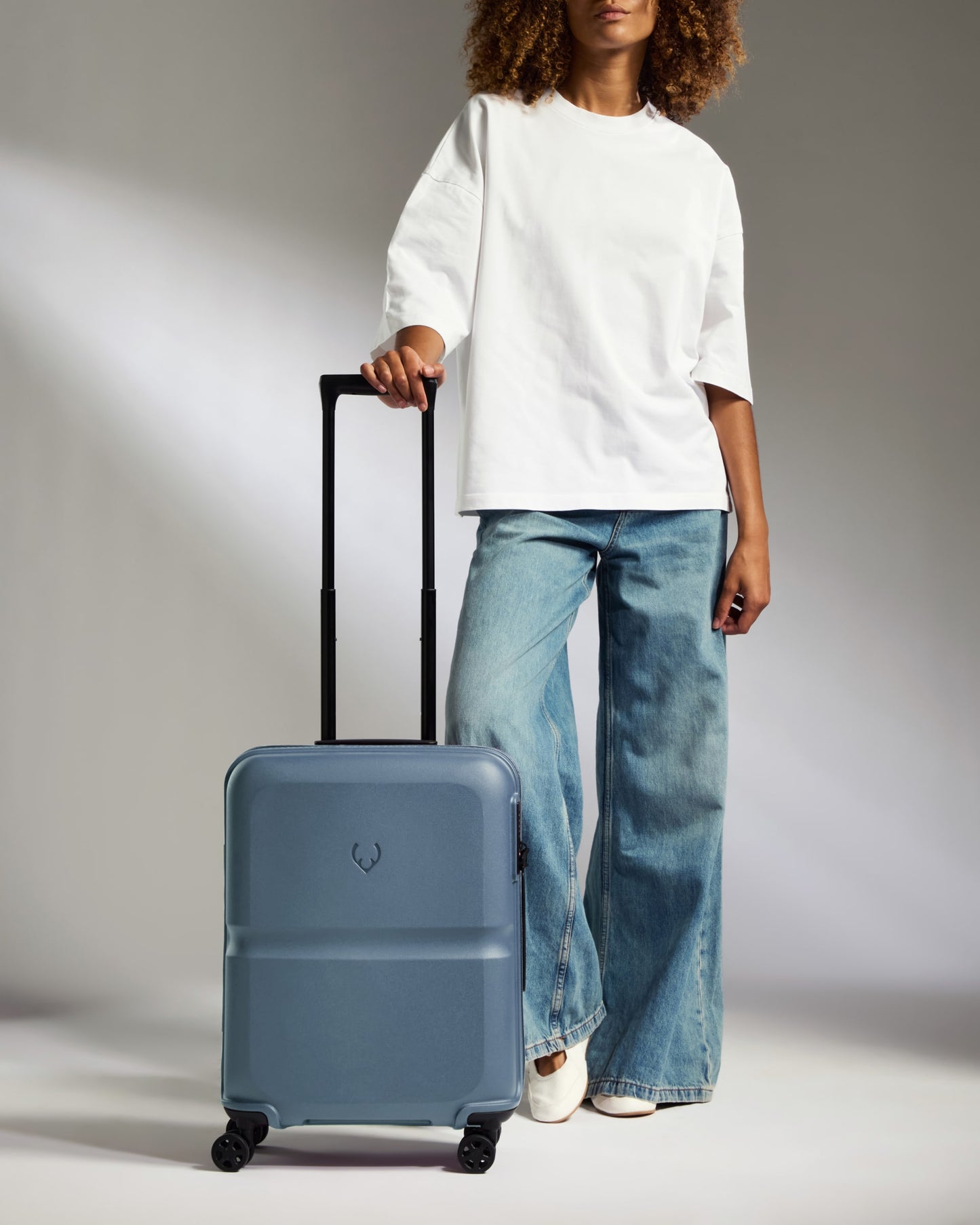 Cabin Suitcase in Cove Blue - Single Stripe