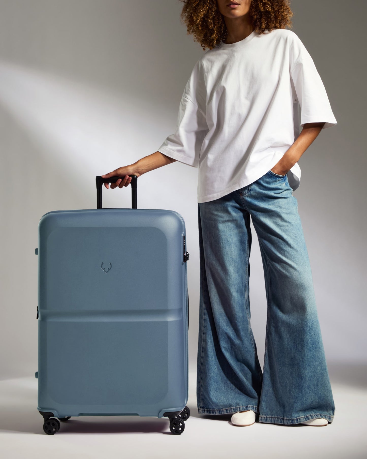 Large Suitcase in Cove Blue - Single Stripe