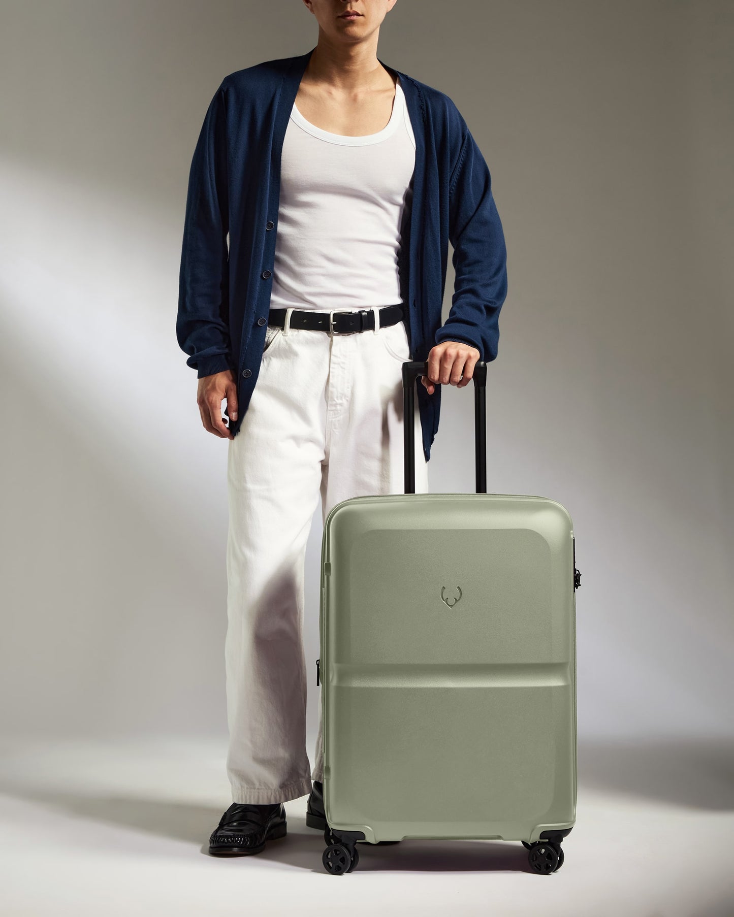 Medium Suitcase in Clover Green - Single Stripe