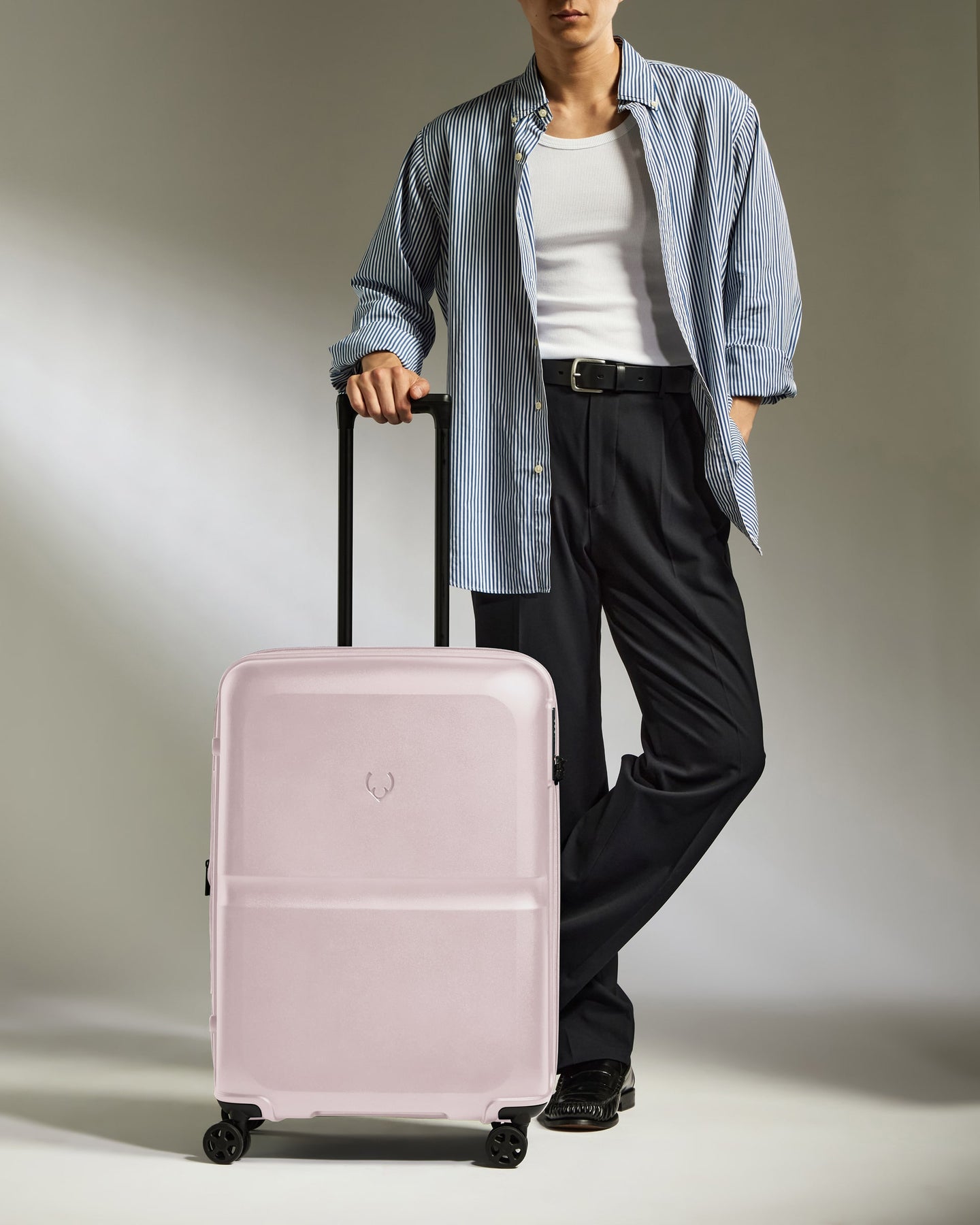 Medium Suitcase in Dusk Pink - Single Stripe
