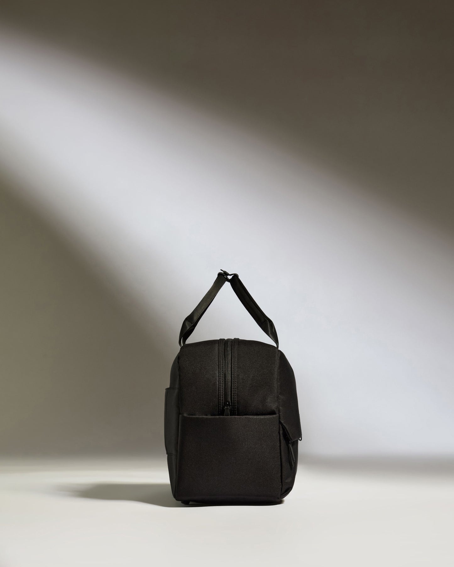 Essential Overnight Bag in Black